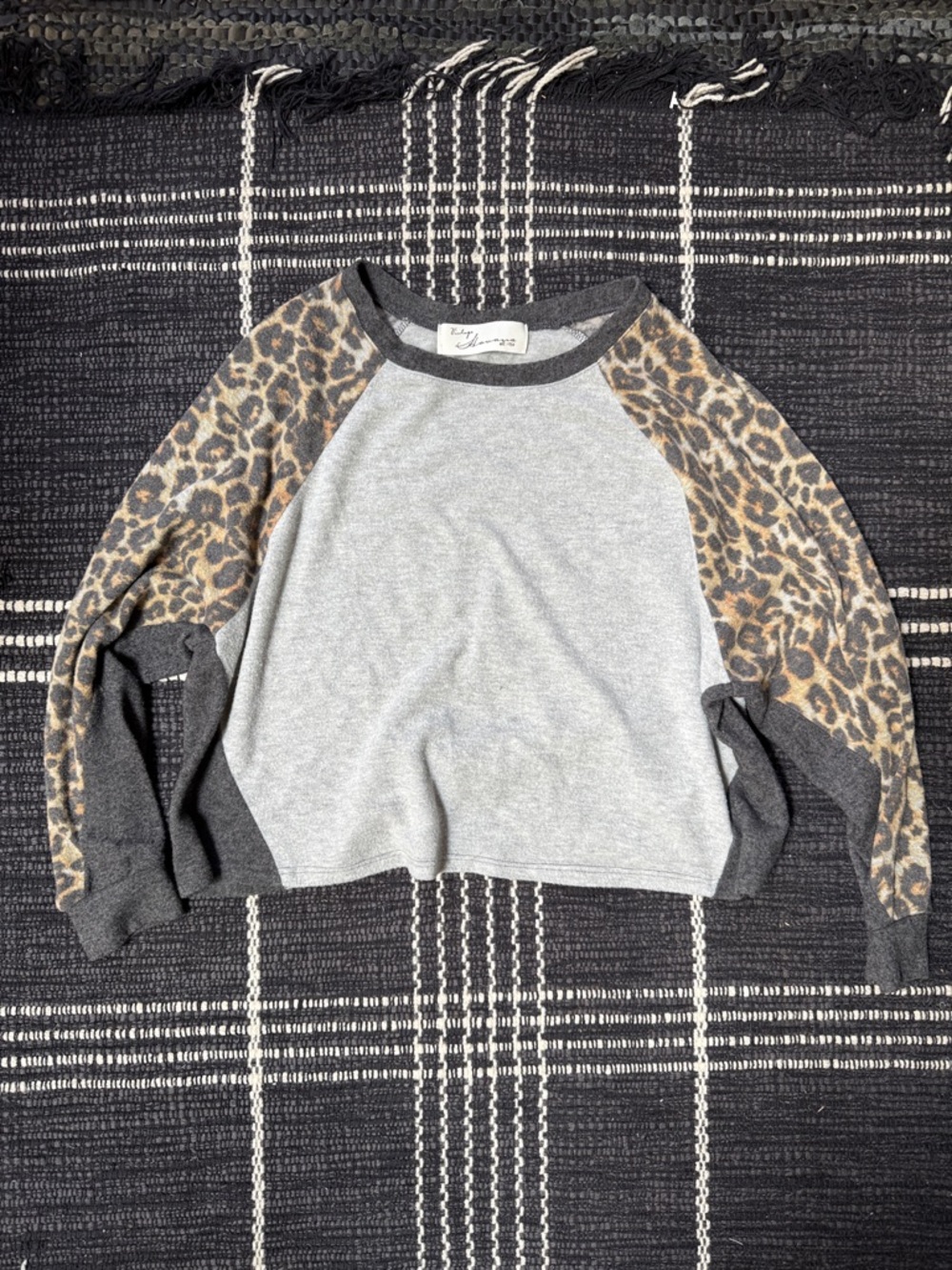 Vintage Havana Gray Sweatshirt with Leopard Raglan Sleeves and Dark Trim